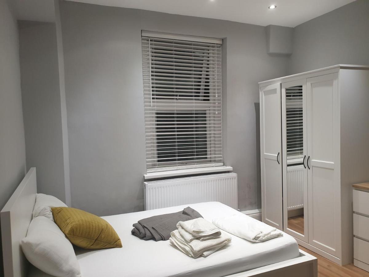 Lovely 1 Bedroom Flat High Barnet 3 Mins Away Eksteriør billede